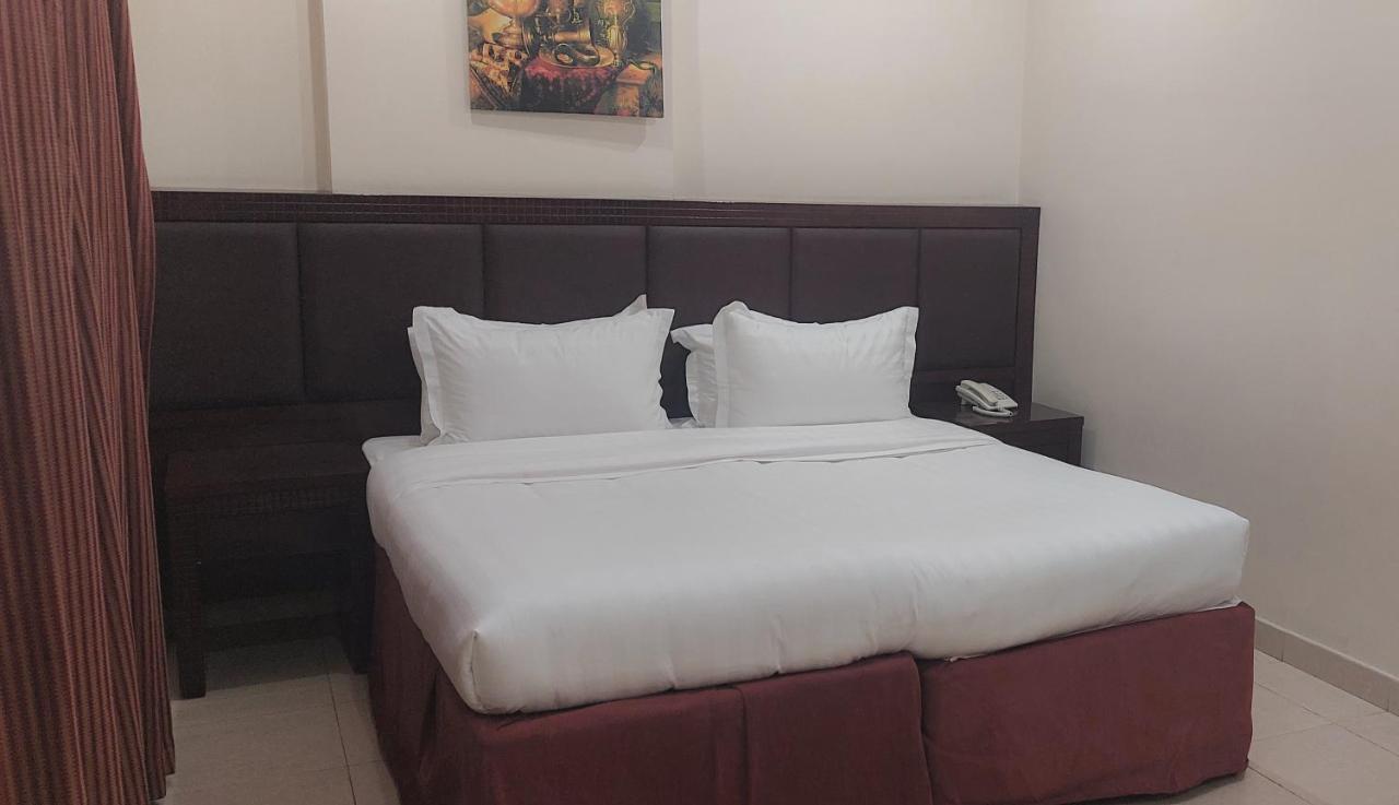 Rabwah Al Safwa Hotel 7 マディーナ エクステリア 写真